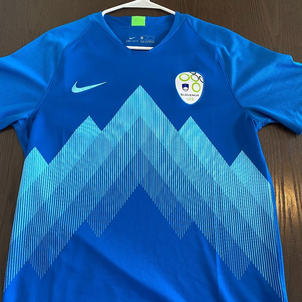 Slovenia Away Jersey 2018-2019
